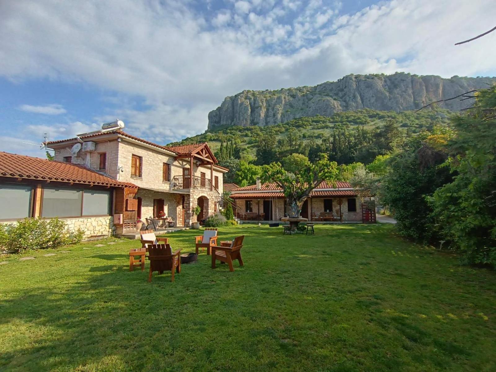 Theopetra Home Bagian luar foto
